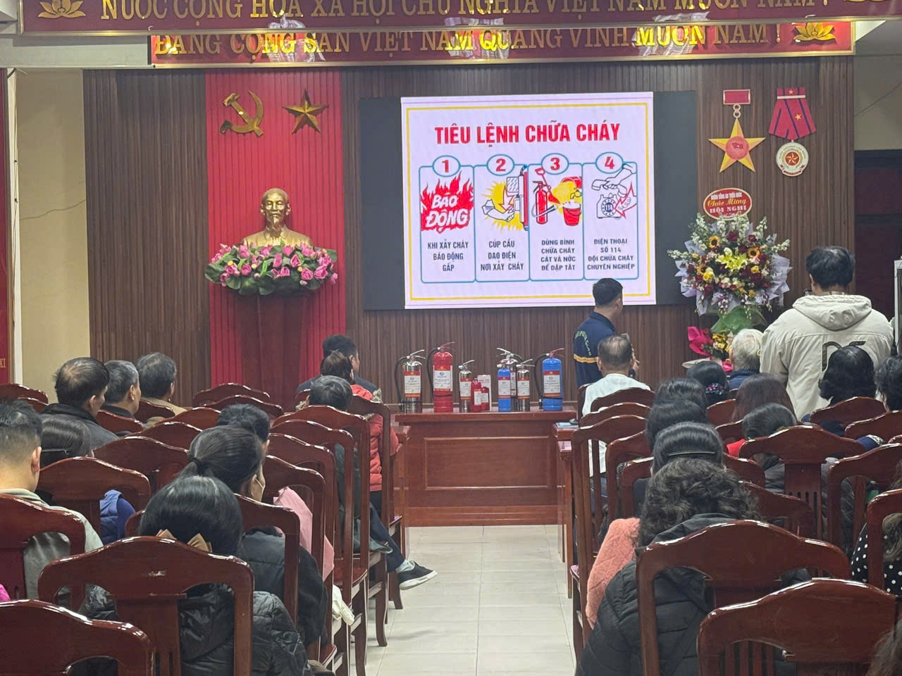 Bình chữa cháy bột ABC DPA-ABC8 8kg